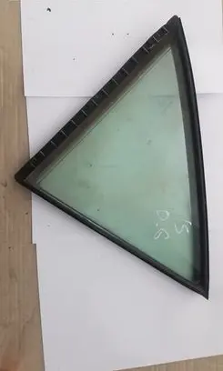 Lexus IS 220D-250-350 Rear vent window glass 43R99033