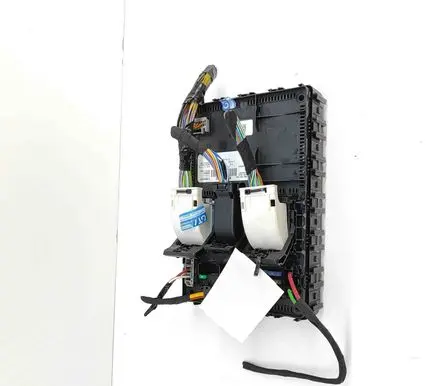Ford Puma Central body control module F005V03568 LU5T15604BJAE