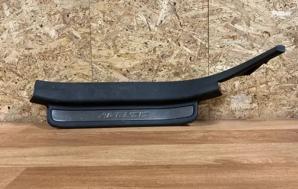 Toyota Avensis T250 Rear sill trim cover 6791805050