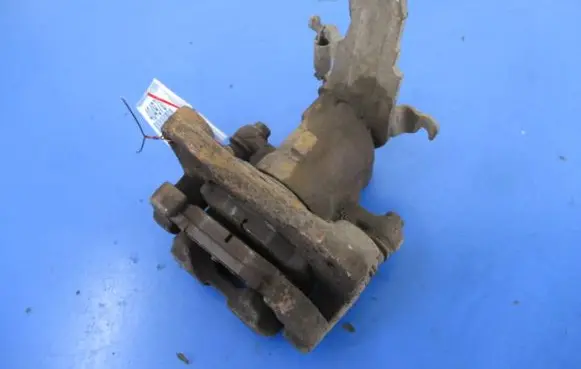 Nissan Primera Rear brake caliper