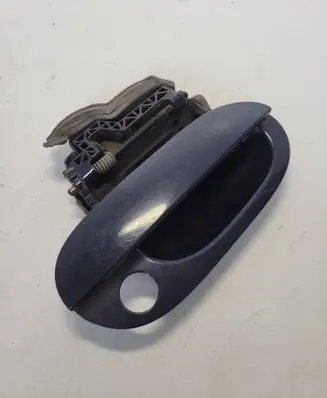 BMW 5 E39 Rear door exterior handle 51220000521