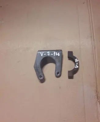 Volvo XC60 Engine mounting bracket