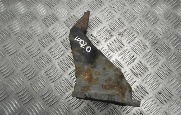 Nissan Pathfinder R51 EGR valve cooler bracket 06406