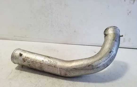 Intercooler hose/pipe