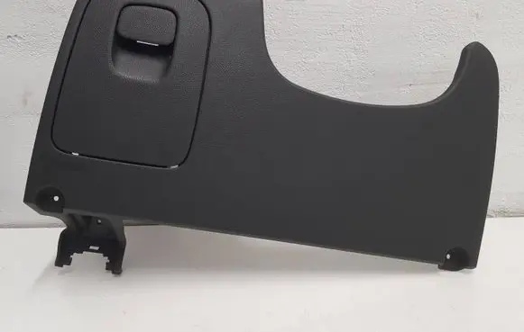 Opel Mokka Dashboard lower bottom trim panel AVK67711