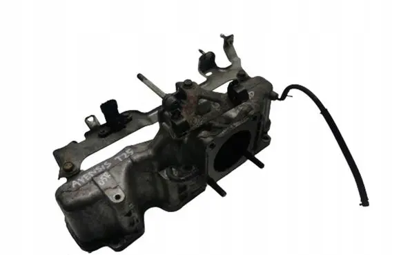 Toyota Avensis T250 Intake manifold