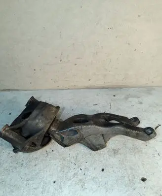 Audi A5 Sportback 8TA Engine mounting bracket 8K0199307