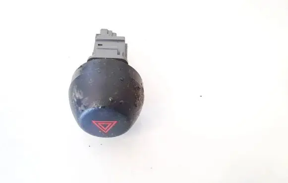 Toyota RAV 4 (XA30) Hazard light switch 15b060