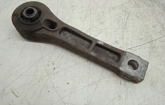 Audi A3 S3 8P Engine mounting bracket 1K0199855