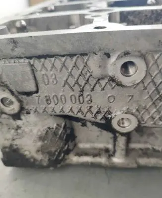 BMW 5 F10 F11 Engine head 780764107