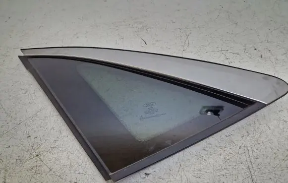 Ford Escape IV Rear side window LJ6BS29751 LJ6BS29751BC 43R004589