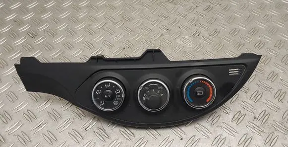 Toyota Yaris Climate control unit 54060D390