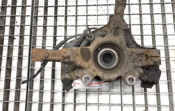 Fiat Punto (199) Front wheel hub spindle knuckle