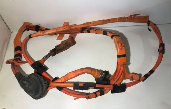 BMW 7 F01 F02 F03 F04 High voltage cable 61129202313