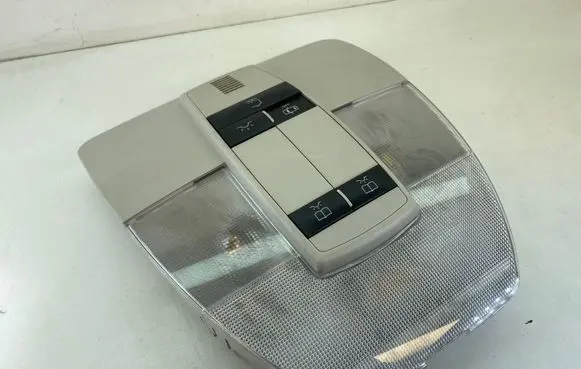Mercedes-Benz B W245 Front seat light A1698206601