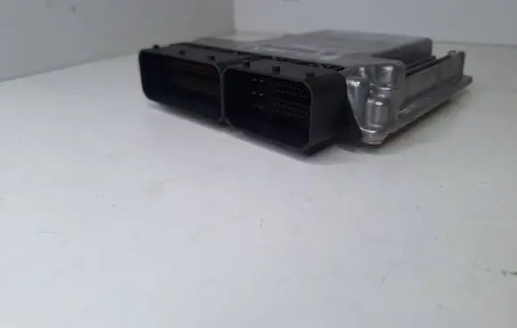 BMW 3 E90 E91 Engine control unit/module 0281014572 7823420 030294032