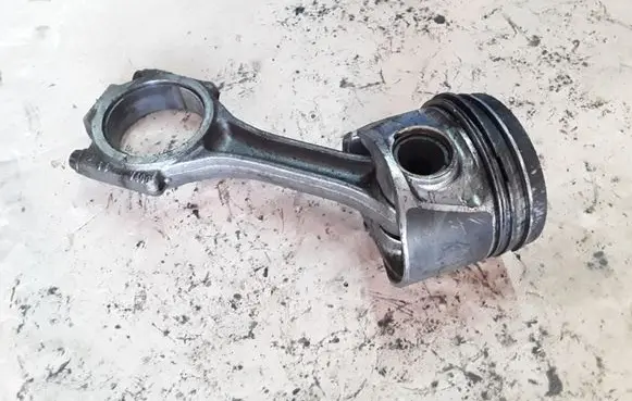 Volkswagen Touran I Piston with connecting rod NOCODE