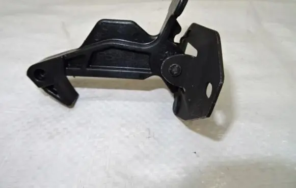 Peugeot 308 Engine bonnet/hood lock/catch 9834494180