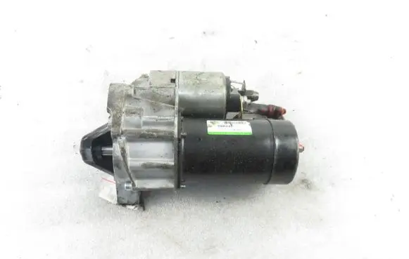 Renault Kangoo I Starter motor D6RA33