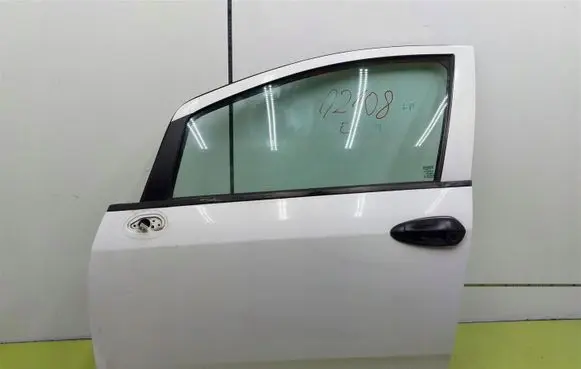 Fiat Grande Punto Front door 249