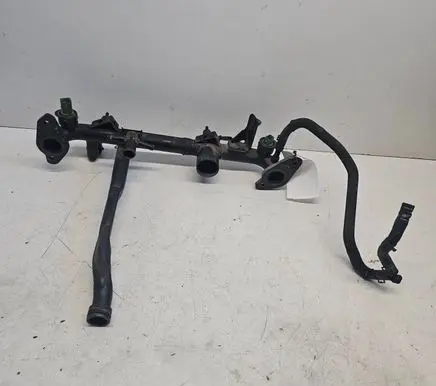 Engine coolant pipe/hose