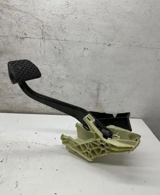 BMW X6 M Brake pedal 6791900 4010403B