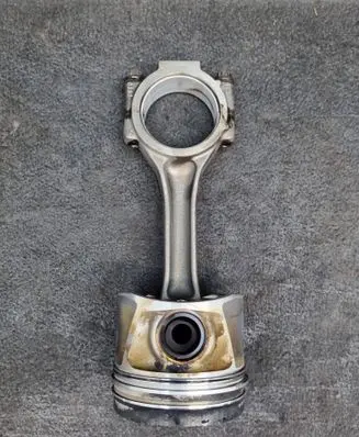 Audi A4 S4 B7 8E 8H Piston with connecting rod 03G107065J 038105401J 038105401F