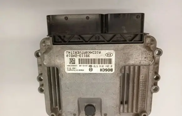 KIA Ceed Engine control unit/module 391132A510 39113-2A510 0281016570