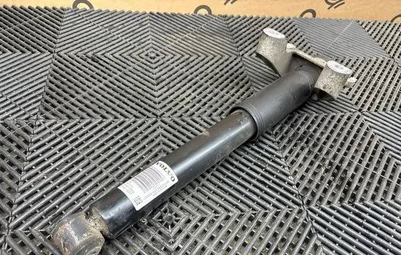 Volvo XC90 Rear shock absorber/damper 31451374