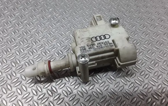 Fuel tank cap lock motor