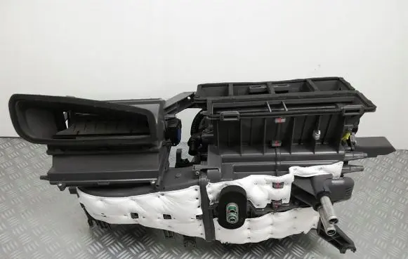 Hyundai Sonata LF Interior heater climate box assembly 97200C3000