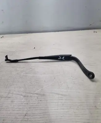 Mercedes-Benz C W204 Front wiper blade arm A2048200044