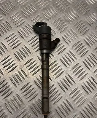 Hyundai Tucson JM Fuel injector 0445110064 3380027010