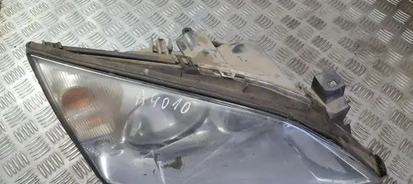 Ford Mondeo Mk III Headlight/headlamp 0301174602