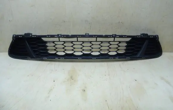 KIA Ceed Front bumper lower grill 86560J7000