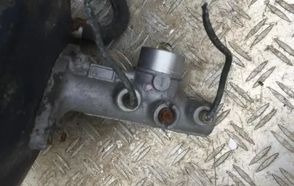 Honda Accord Master brake cylinder