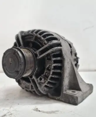 Volvo V70 Generator/alternator 30667894 0124525060 066787