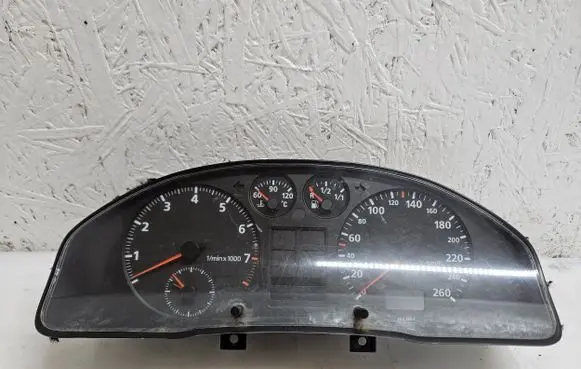 Audi A4 S4 B5 8D Speedometer (instrument cluster) 88311225 8D0919033C
