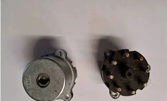Mercedes-Benz 280 450 W116 Ignition lock 1164620093