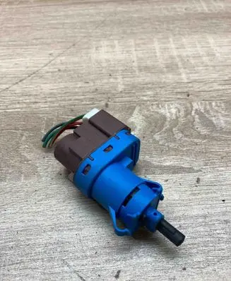 Mazda 6 Brake pedal sensor switch 330815 EDIC19
