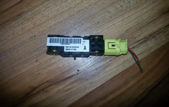 Nissan Almera Tino Airbag deployment crash/impact sensor 98830ay000