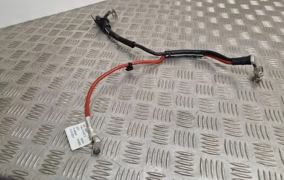 Volkswagen Golf VII Positive cable (battery) 5Q0971228K