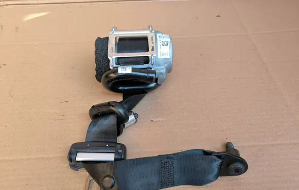 Fiat 500X Rear seatbelt 07356119510