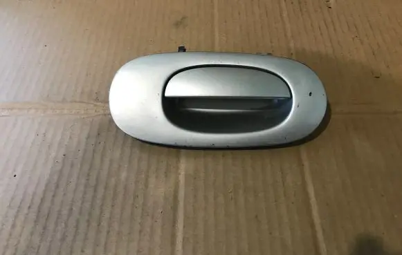 Jaguar XJ X308 Front door exterior handle R20193 SUTARPINE