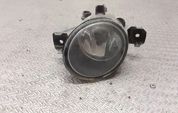 Nissan X-Trail T30 Front fog light 89210438