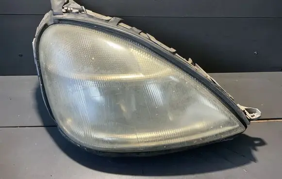 Mercedes-Benz A W168 Headlight/headlamp A1688200261