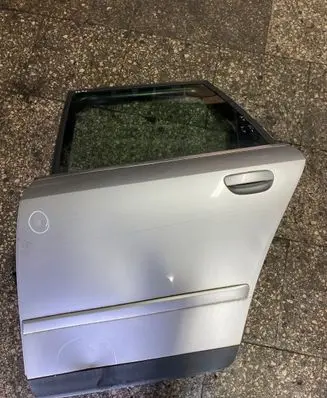 Audi A4 S4 B6 8E 8H Rear door