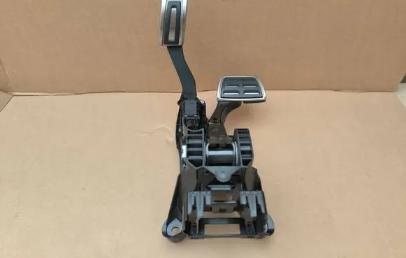 Volkswagen T-Roc Brake pedal 5Q1723058CG