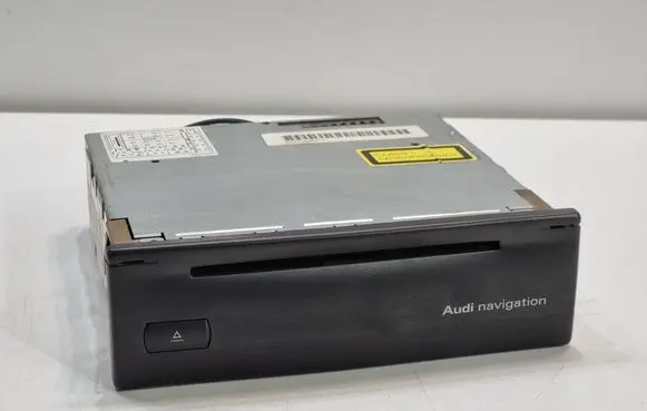 Audi A4 S4 B6 8E 8H CD/DVD changer 4B0919887E