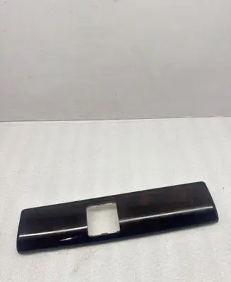 BMW 7 E38 Dashboard glove box trim 8352216